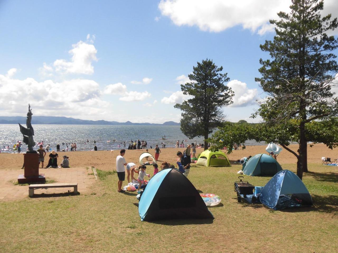 Lakeside Banko Hotel Inawashiro Bagian luar foto
