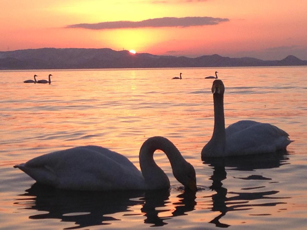 Lakeside Banko Hotel Inawashiro Bagian luar foto