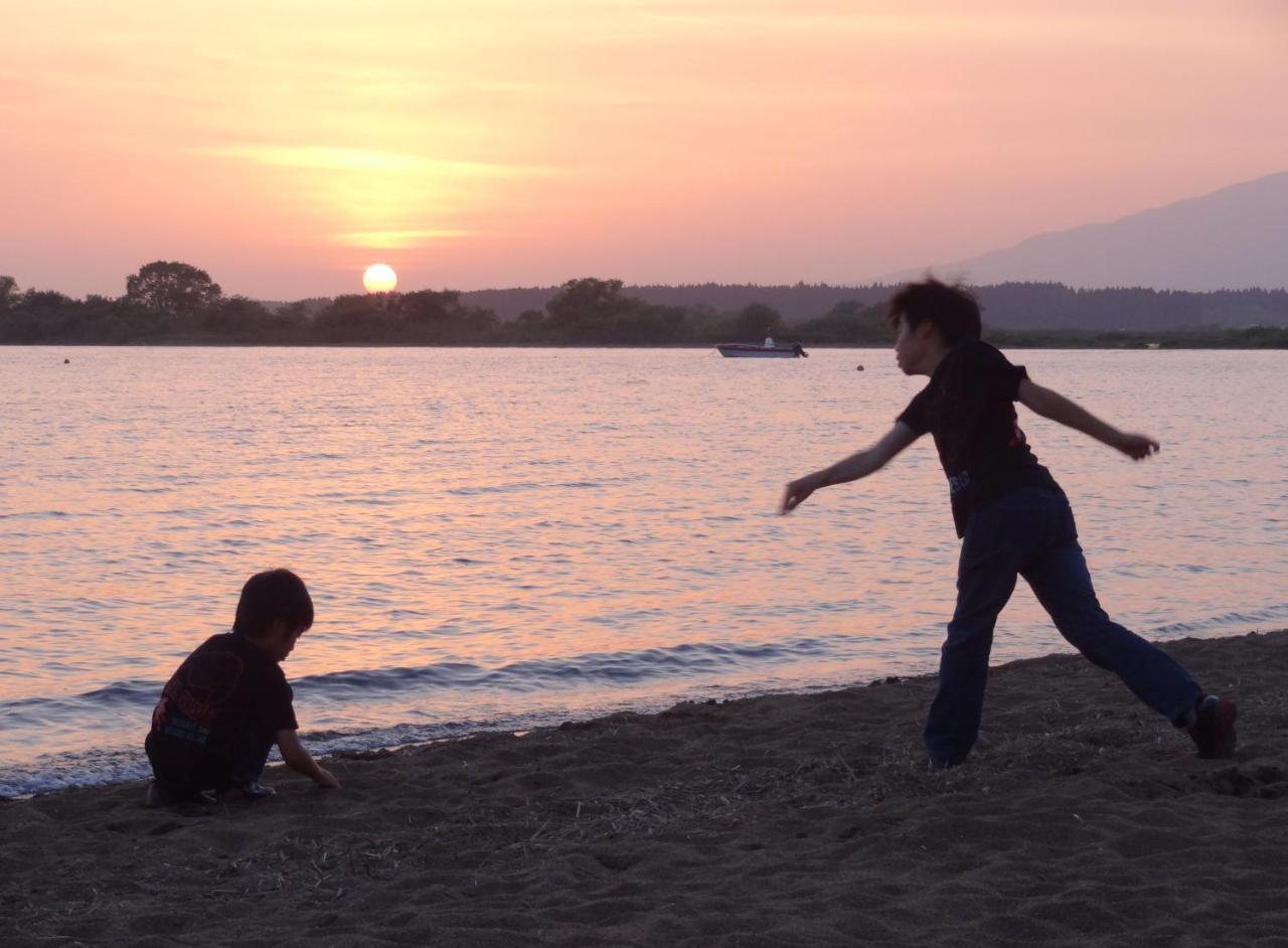 Lakeside Banko Hotel Inawashiro Bagian luar foto